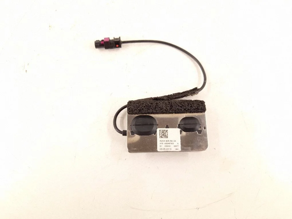 Radio antenna 2049056404