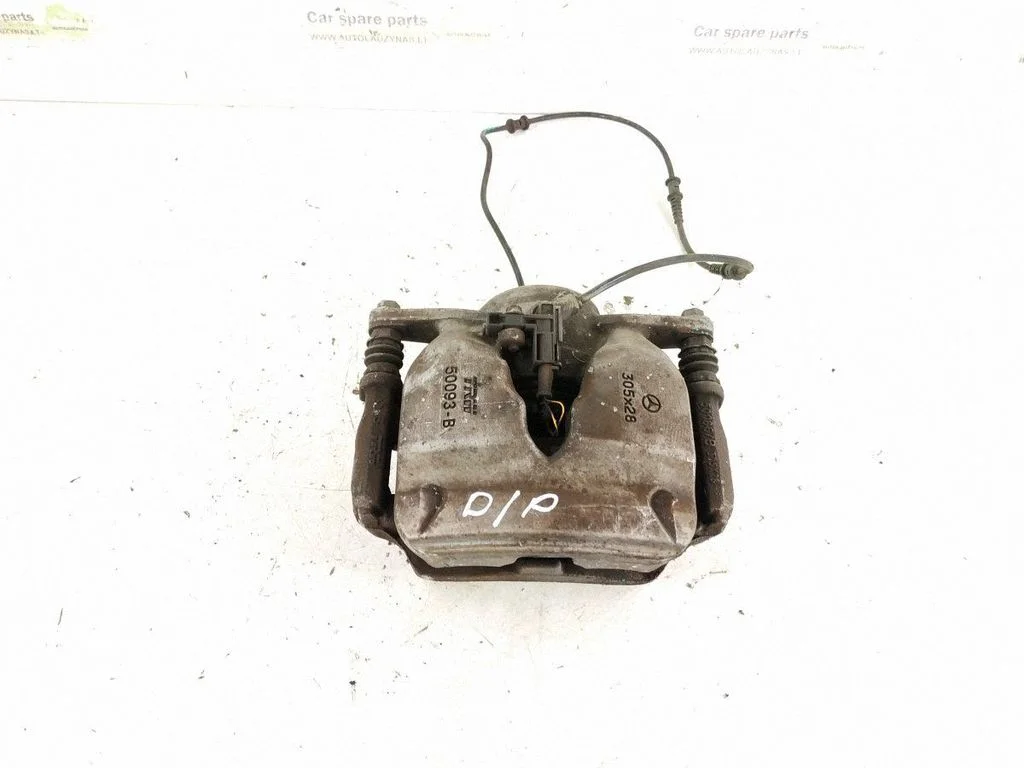 Front brake caliper – right