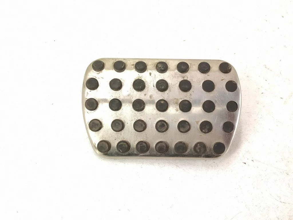 Brake pedal – Mercedes-Benz E-Class W212 (2009-2016)
