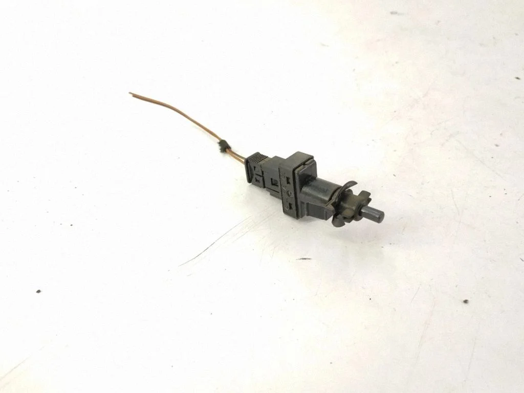Brake pedal sensor switch