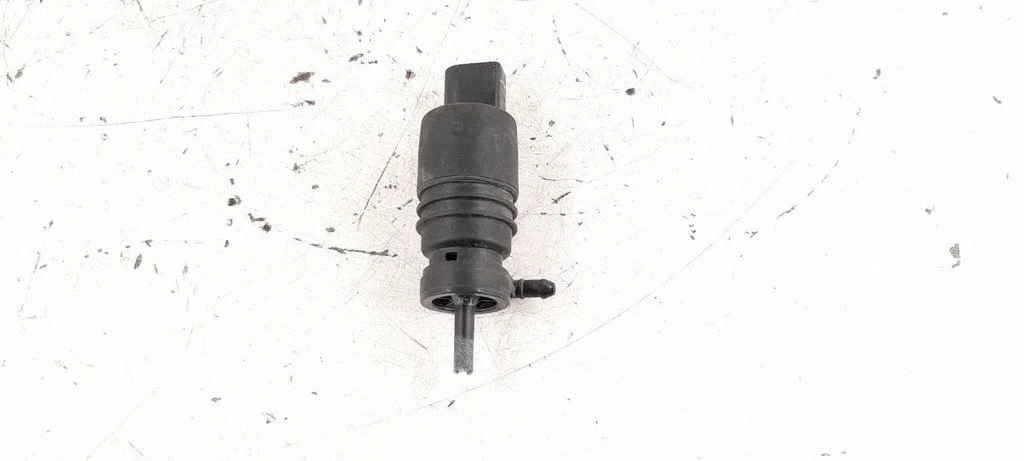Windshield washer spray nozzle