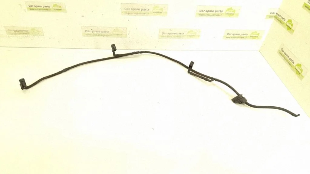 Windshield washer spray nozzle – rear