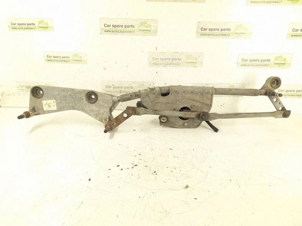 Front wiper linkage