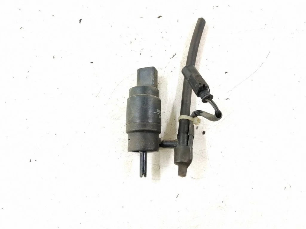 Windshield washer spray nozzle – Mercedes-Benz E-Class W211 (2002-2009)