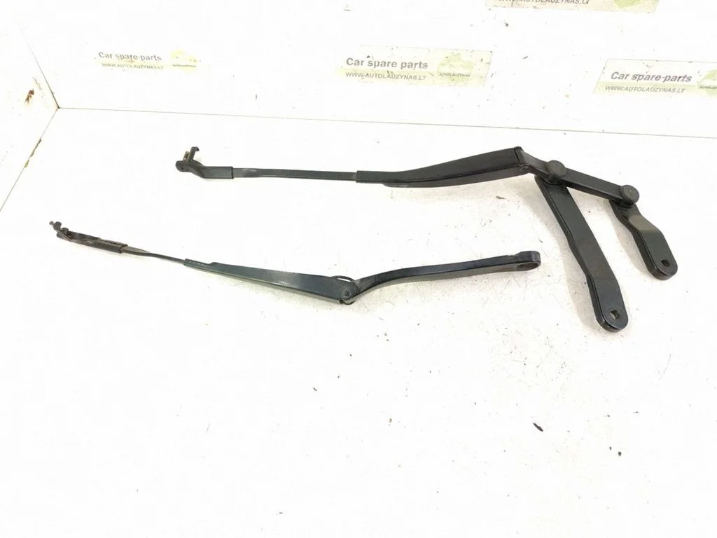 Front wiper blade arm – Mercedes-Benz CLS-Class C218 X218 (2011-2017)