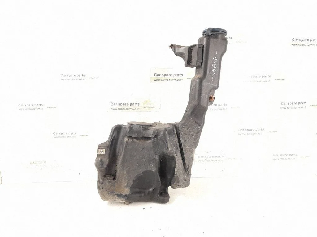 Windshield washer fluid reservoir/tank