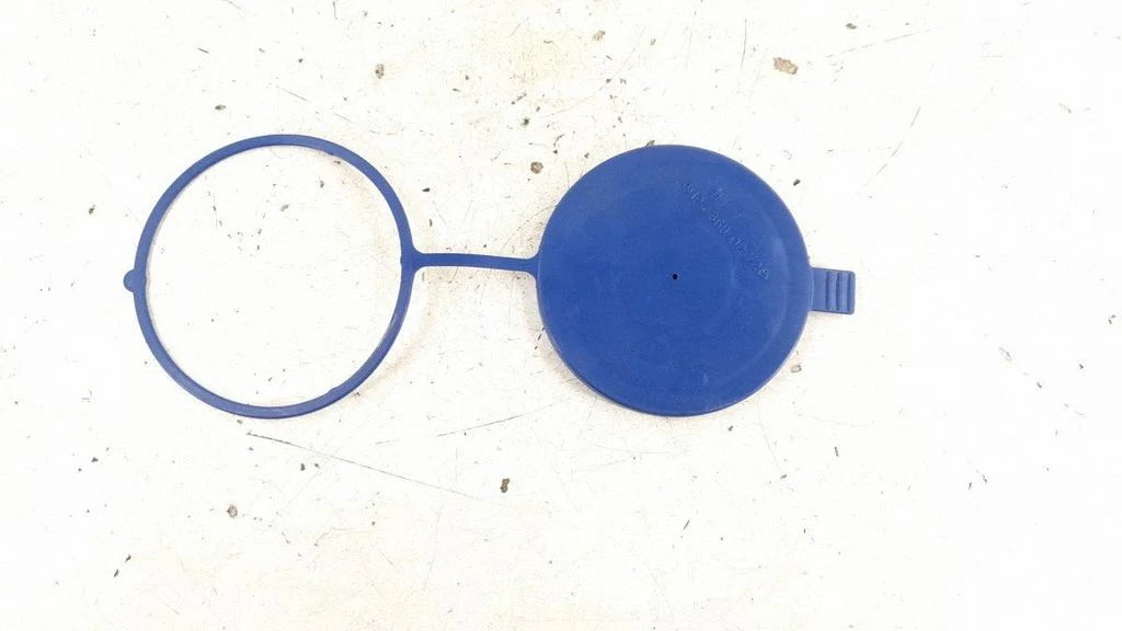 Windshield washer fluid reservoir/tank – Mercedes-Benz S-Class W221 (2005-2013)