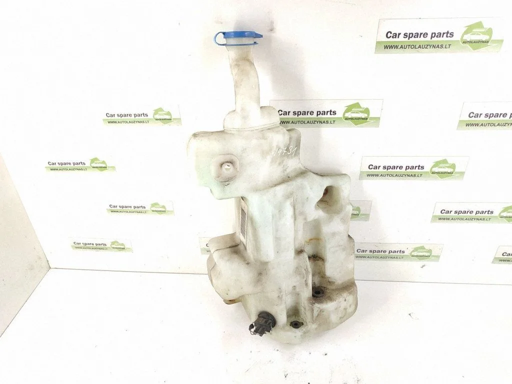 Windshield washer fluid reservoir/tank – Mercedes-Benz R-Class W251 (2005-2013)
