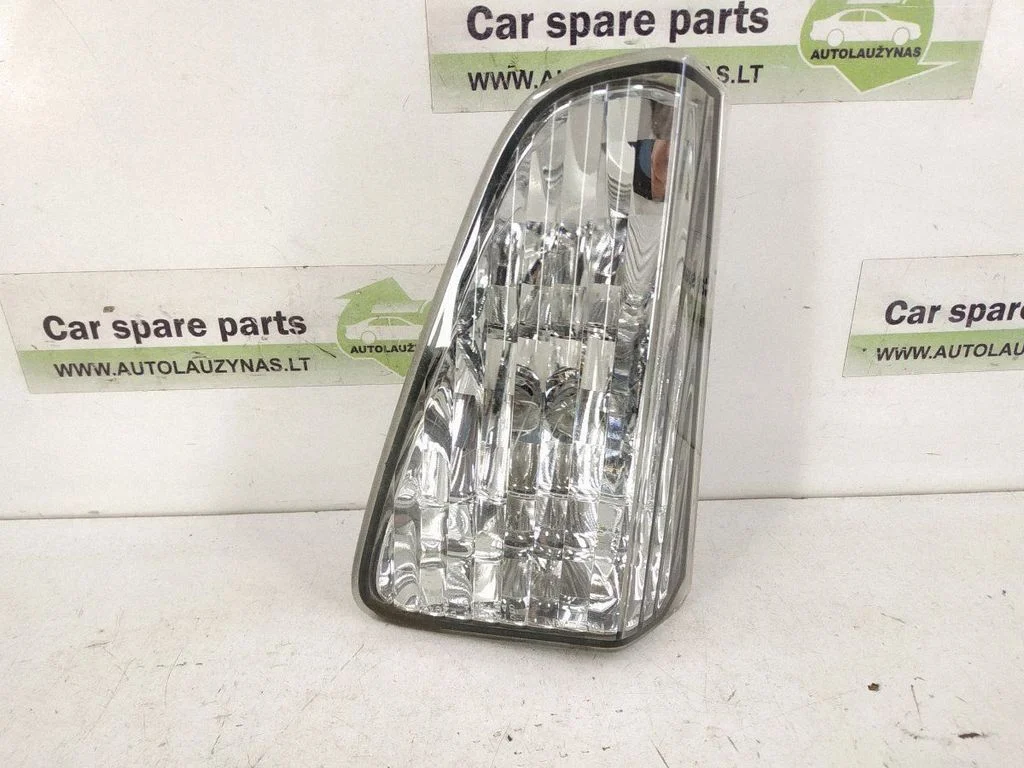 Tailgate rear/tail lights – Nissan Murano Z50 (2002-2008)