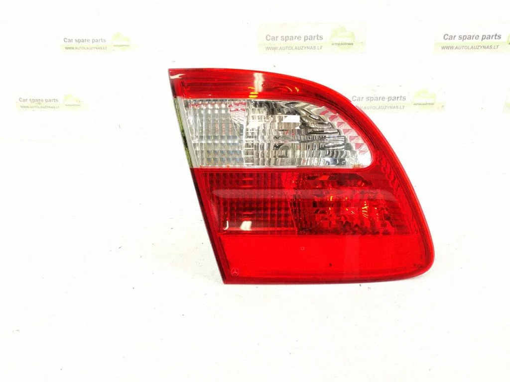 Lampa tylna w klapie – lewa