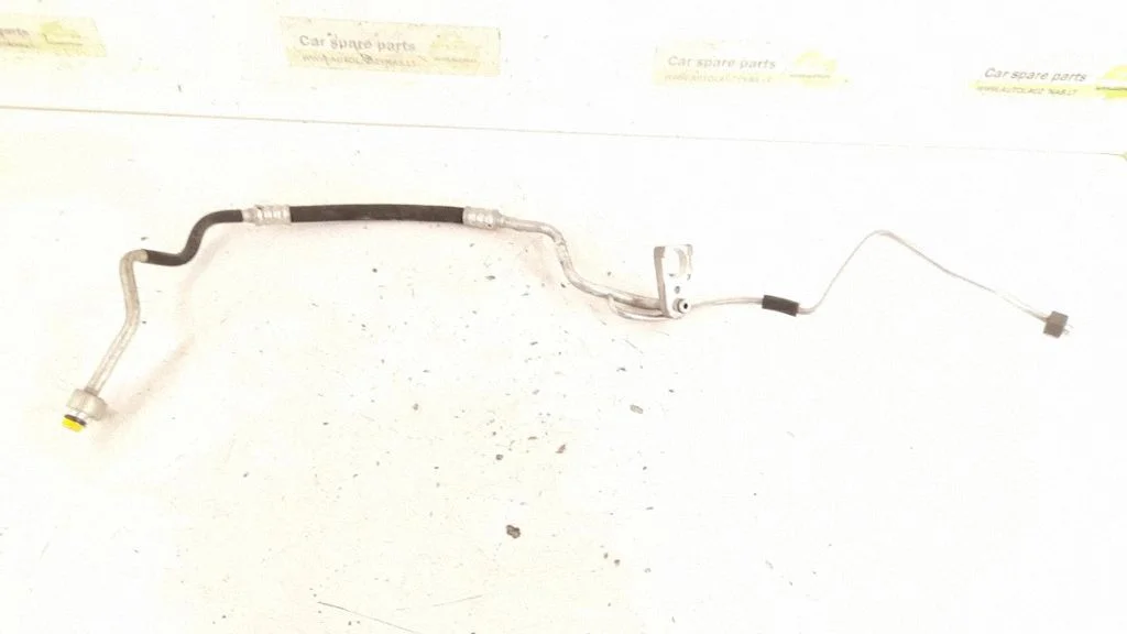 Air conditioning (A/C) pipe/hose