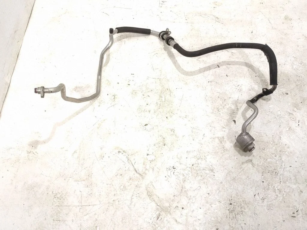 Air conditioning (A/C) pipe/hose