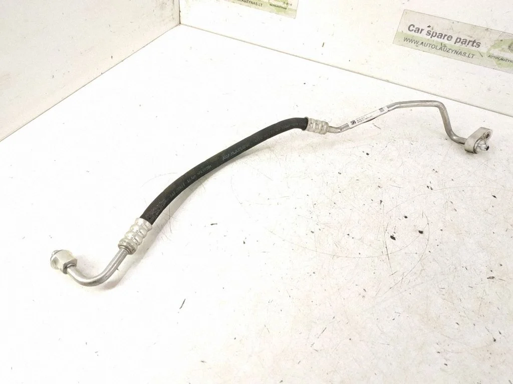 Air conditioning (A/C) pipe/hose