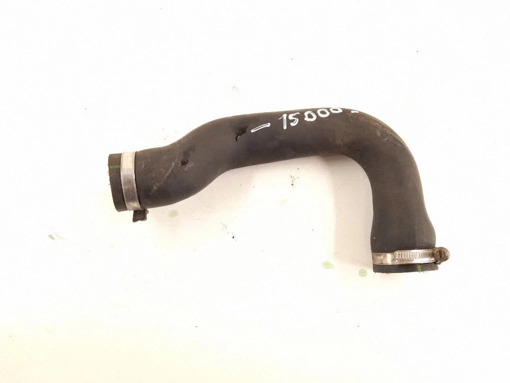 Engine coolant pipe/hose