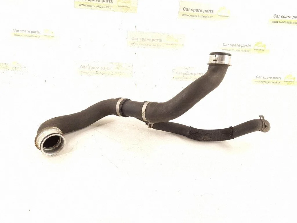 Engine coolant pipe/hose