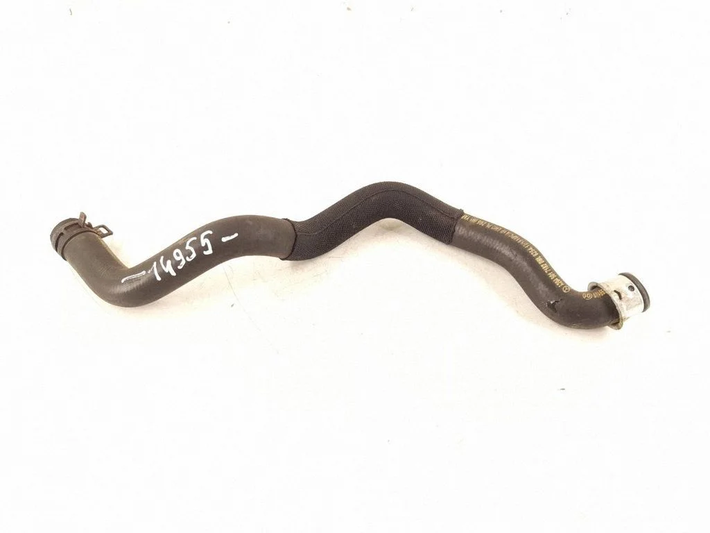 Engine coolant pipe/hose