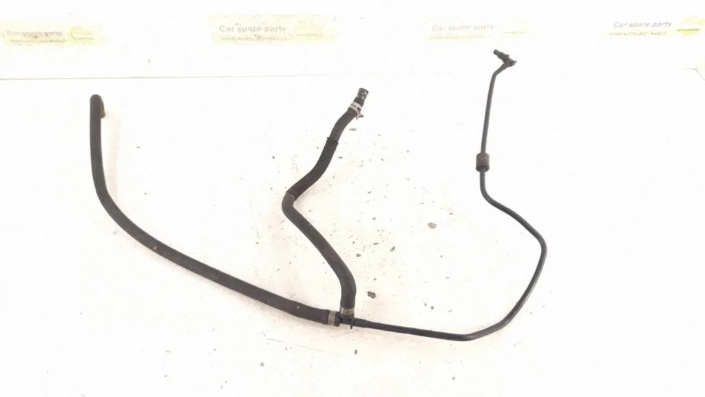 Engine coolant pipe/hose