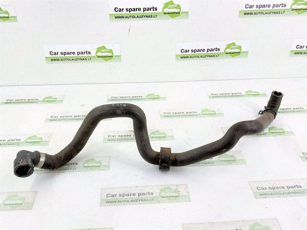 Engine coolant pipe/hose