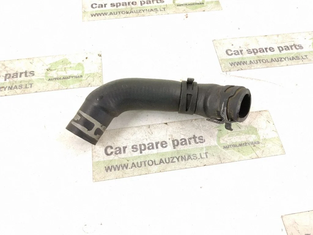 Engine coolant pipe/hose