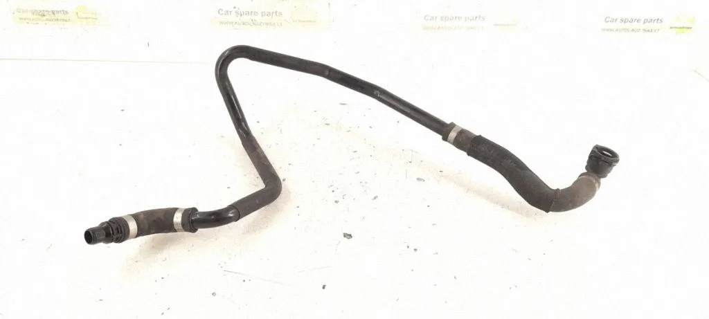 Engine coolant pipe/hose