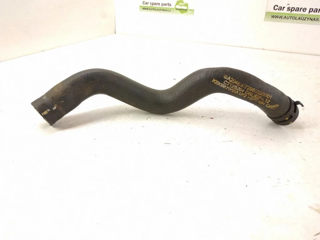 Engine coolant pipe/hose