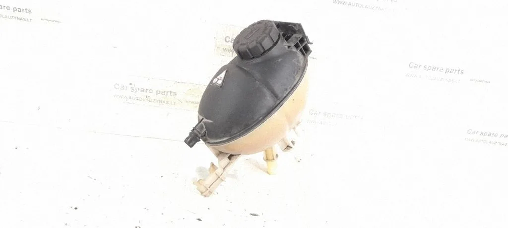 Coolant expansion tank/reservoir