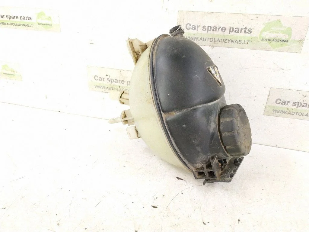 Coolant expansion tank/reservoir