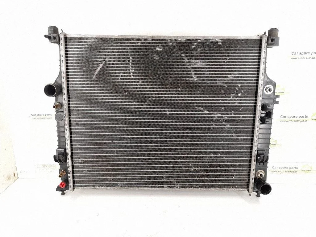Coolant radiator – Mercedes-Benz R-Class W251 (2005-2013)