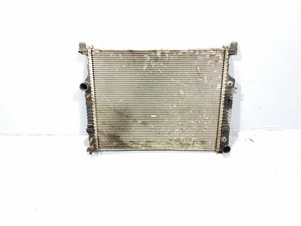 Coolant radiator – Mercedes-Benz R-Class W251 (2005-2013)