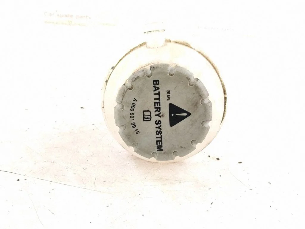 Coolant expansion tank/reservoir
