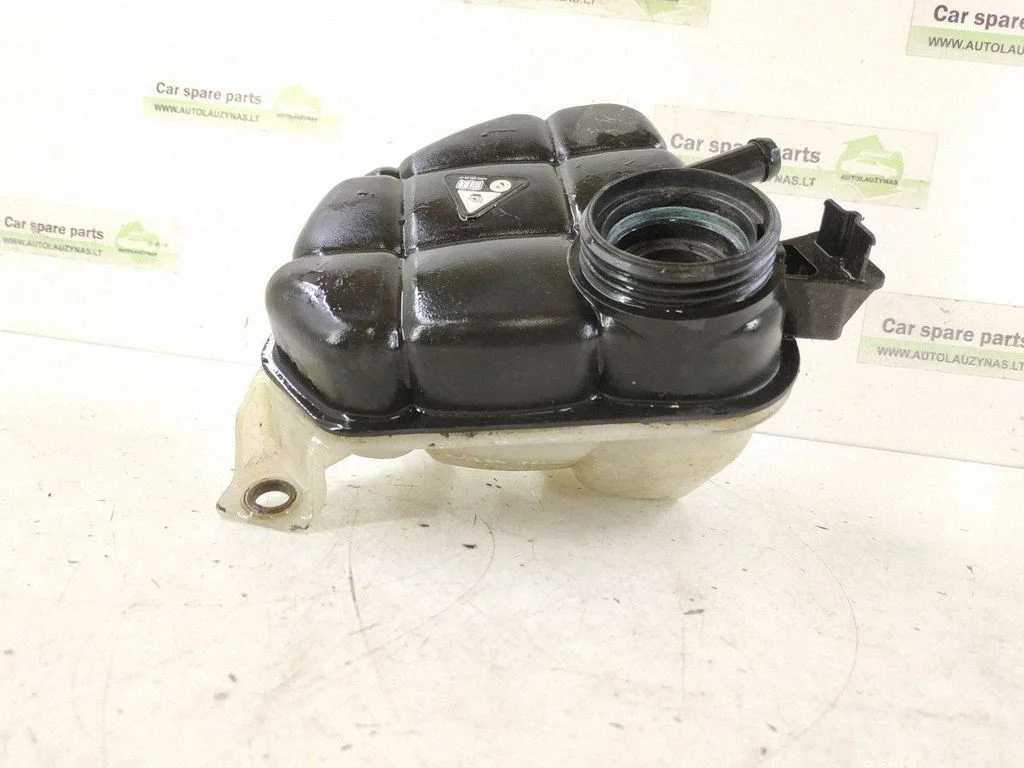 Zbiorniczek wyrównawczy płynu chłodniczego – Mercedes-Benz Klasa ML W166 (2012-2017)