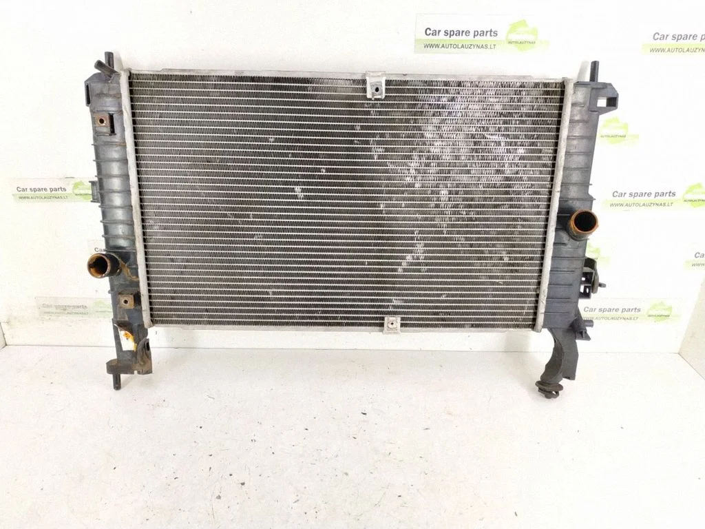 Jahutusvedeliku radiaator – Opel Meriva A (2003-2010)
