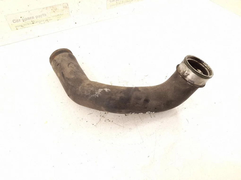 Intercooler hose/pipe – left