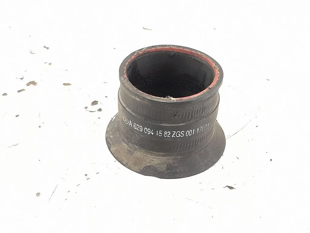 Intercooler hose/pipe – left