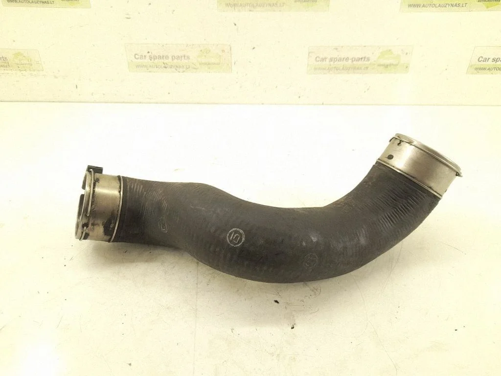 Intercooler hose/pipe – left