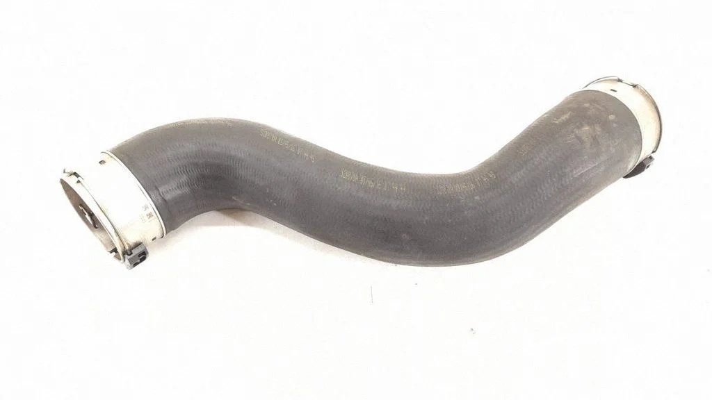 Intercooler hose/pipe – left