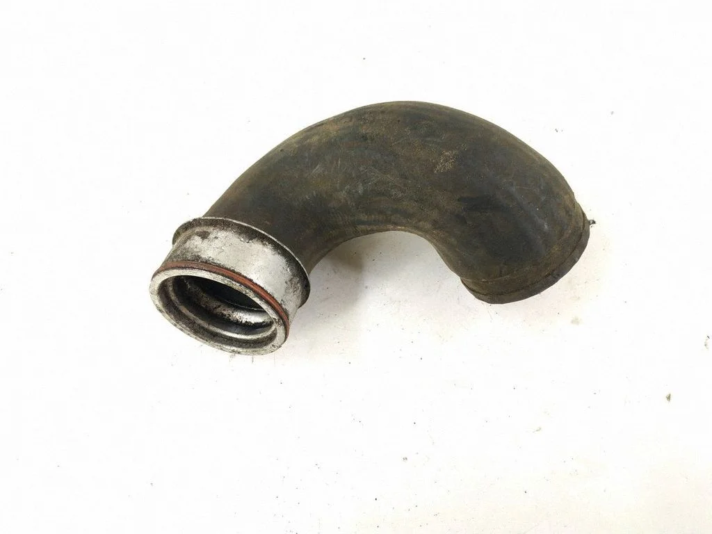 Intercooler hose/pipe – left