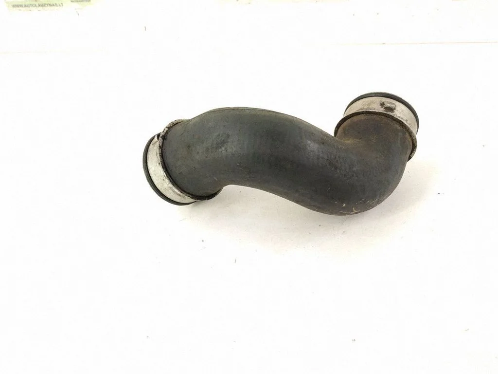 Intercooler hose/pipe – left