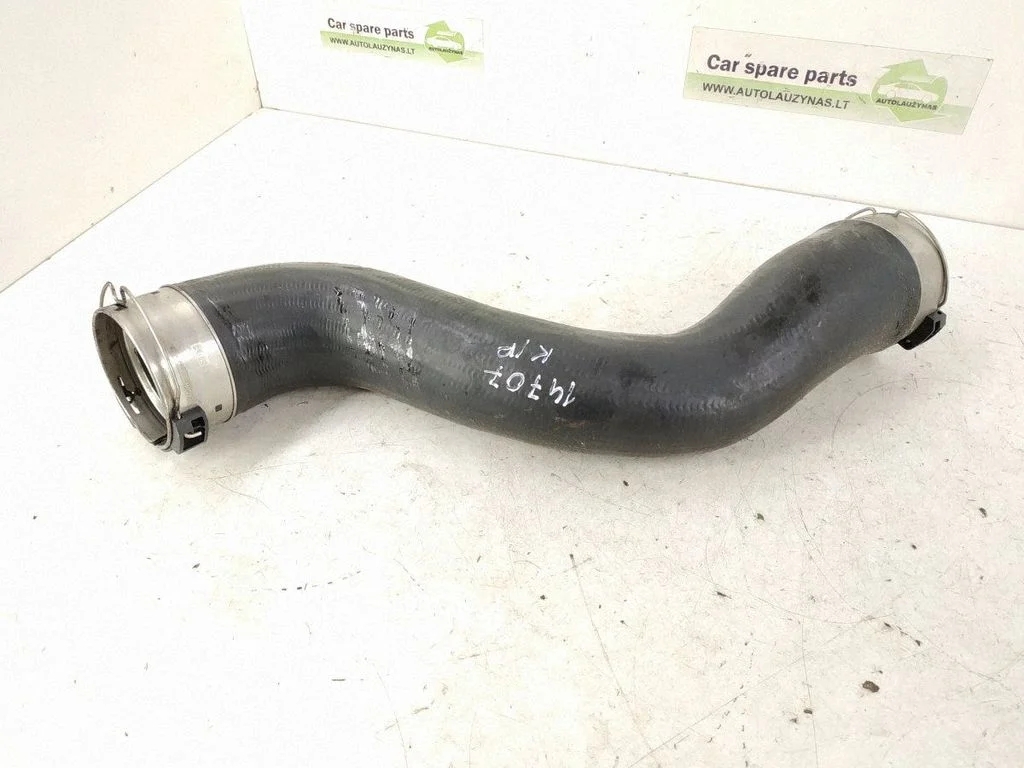 Intercooler hose/pipe – left