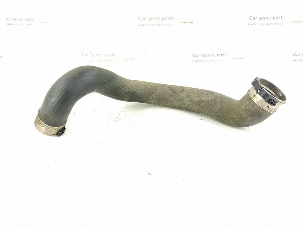 Intercooler hose/pipe – right