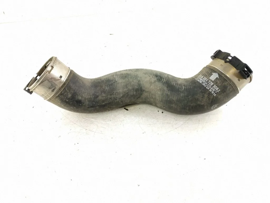 Intercooler hose/pipe – right