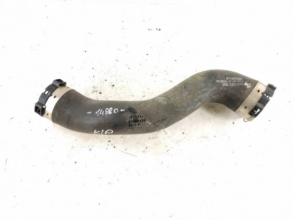 Intercooler hose/pipe – left