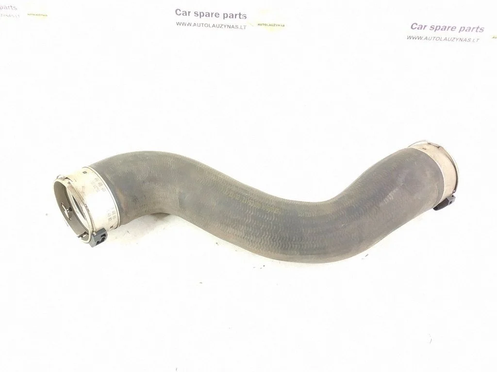 Intercooler hose/pipe – left