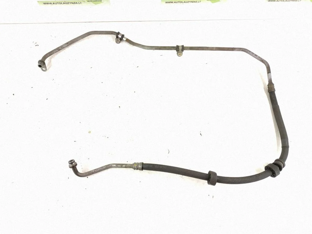 Gearbox oil cooler pipe/hose
