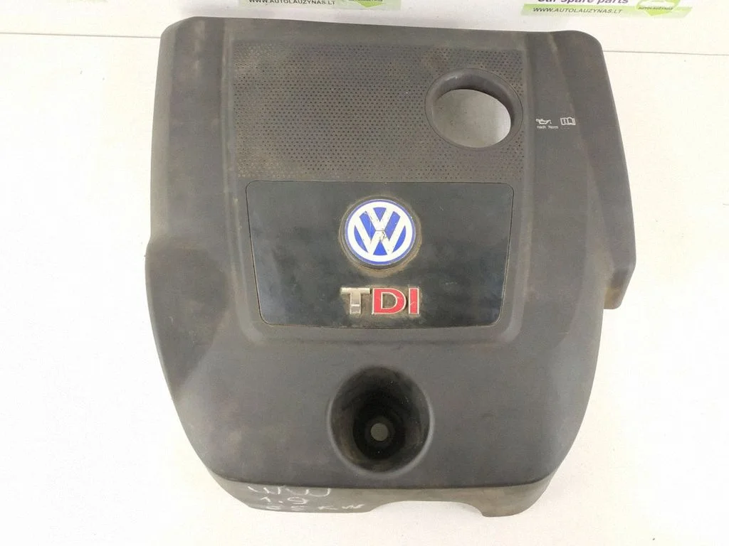 Osłona silnika (pokrywa) – Volkswagen Bora (1998-2005)