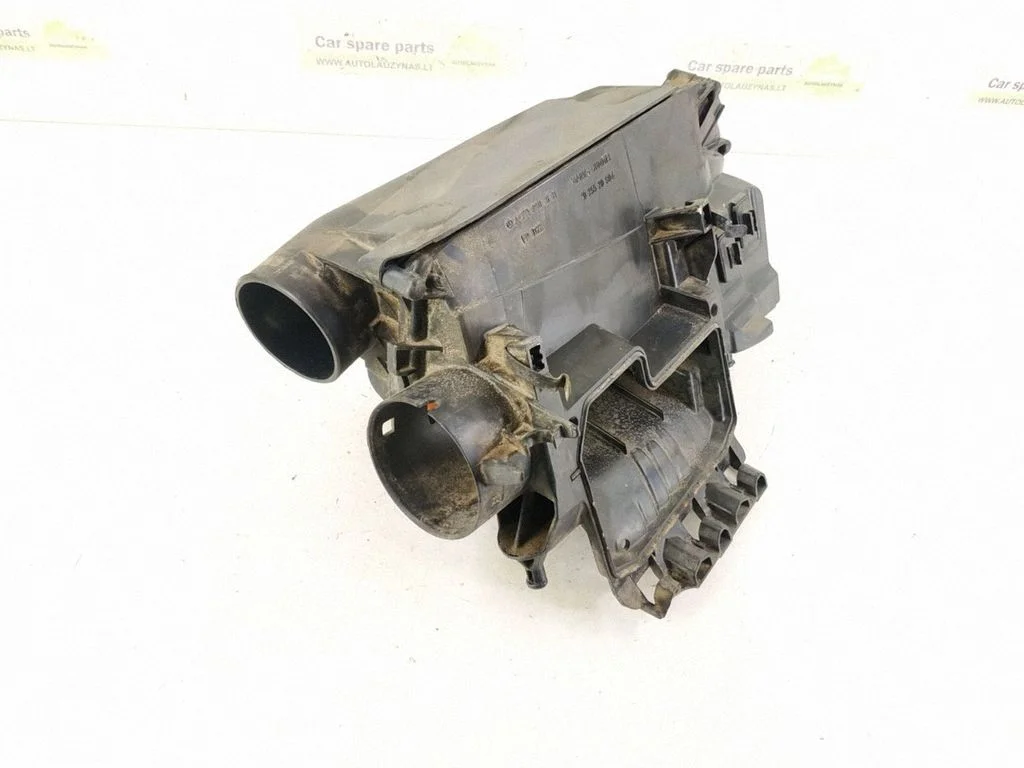 Air filter box