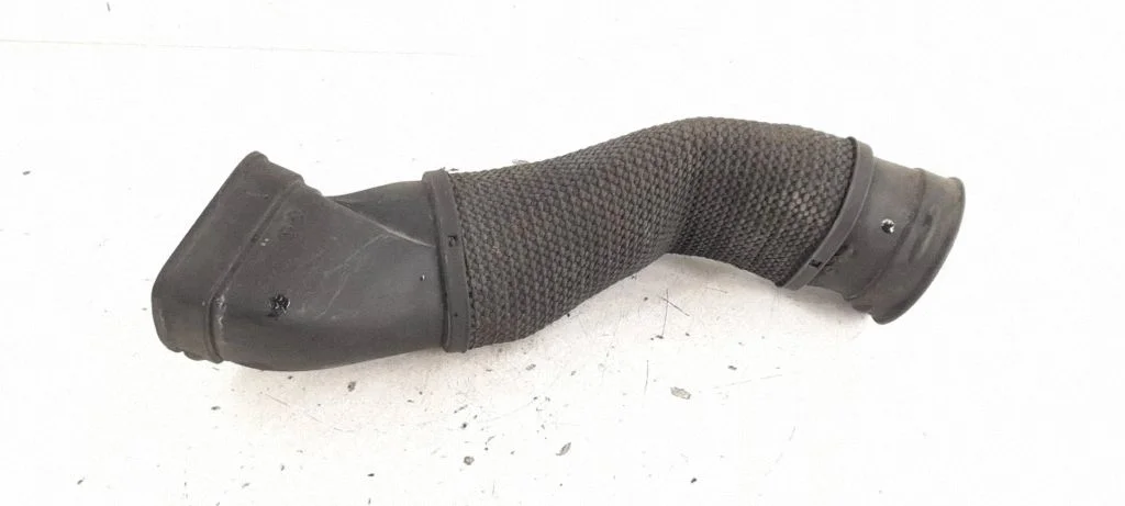 Air intake duct part – Mercedes-Benz S-Class W221 (2005-2013)