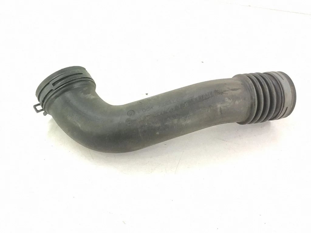 Air intake duct part – Mercedes-Benz ML-Class W164 (2005-2011)