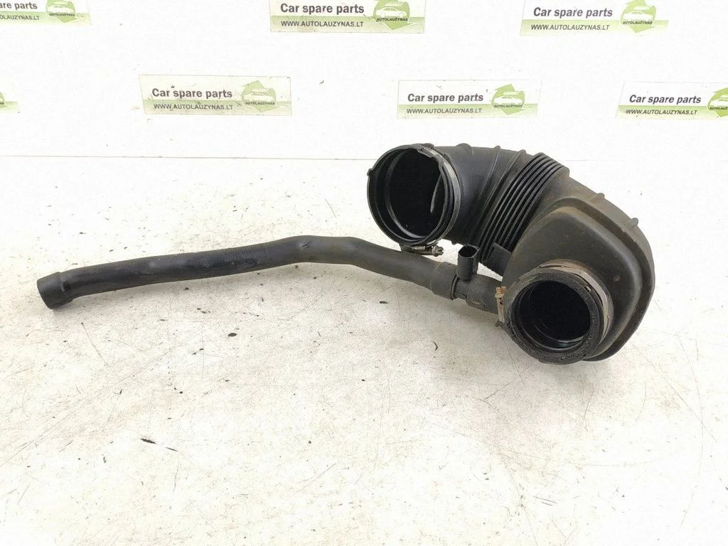 Turbo õhu sisselasketoru/ -voolik – Mercedes-Benz C-klass AMG W204 (2007-2014)