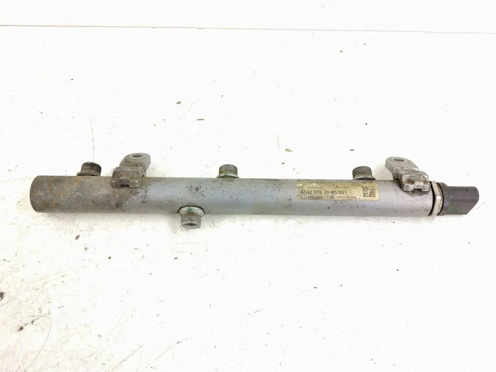 Fuel main line pipe
